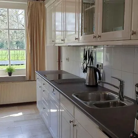 Holiday home Vakantieboerderij 'op Den Poetter' *